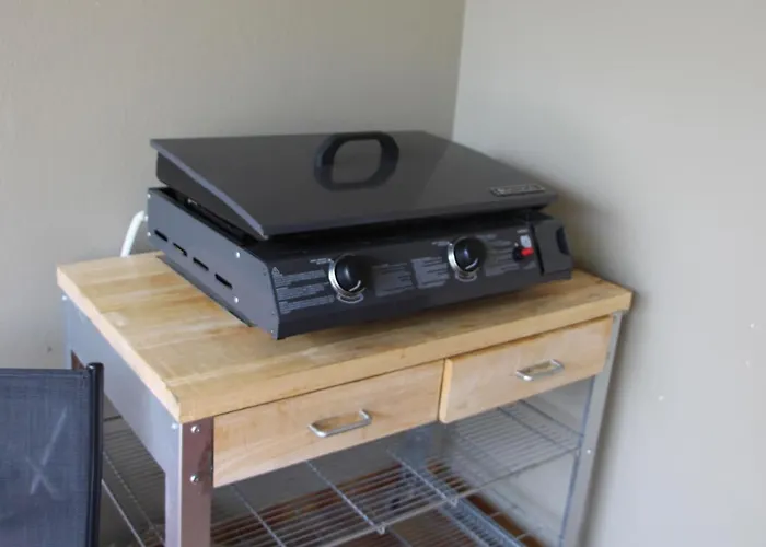 Soulac, Quiet With Everything Good Around